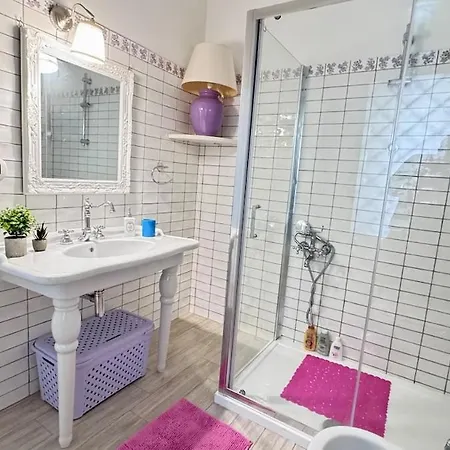 Center, Modern House With Ac And Wi-fi *