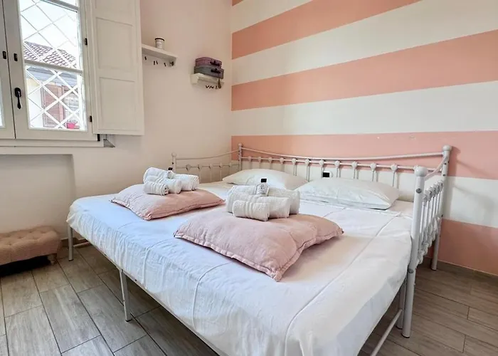 Appartement Center, Modern House With Ac And Wi-fi *