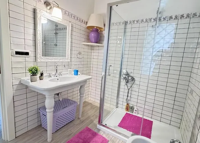 Center, Modern House With Ac And Wi-fi *