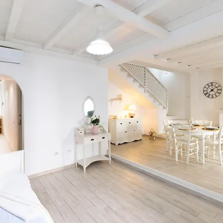 Center, Modern House With Ac And Wi-fi 아파트