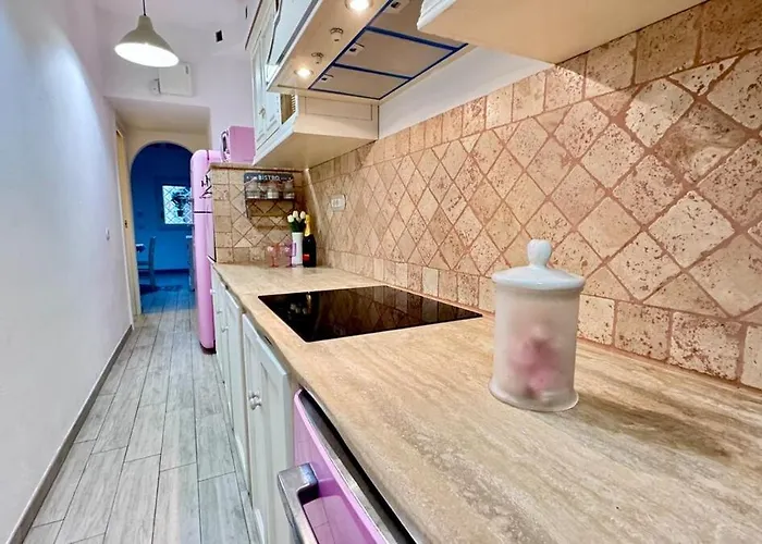 Center, Modern House With Ac And Wi-fi アパート